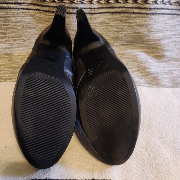 G By Guess Dark Silver Heeled Ankle Boots - Picture 8 of 12